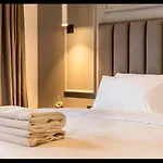 04 2Bhk Apartment In Diamond Building Jumeirah Garden City